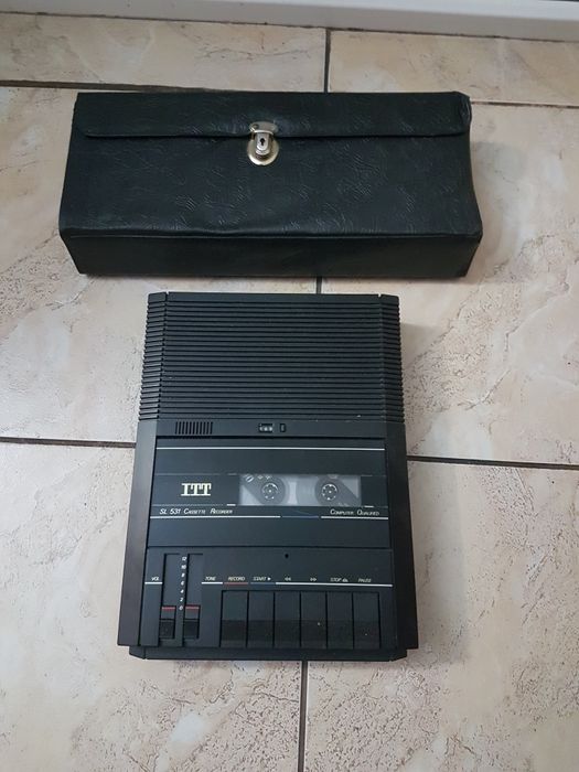 Casetofon portabil Itt. Vechi, vintage