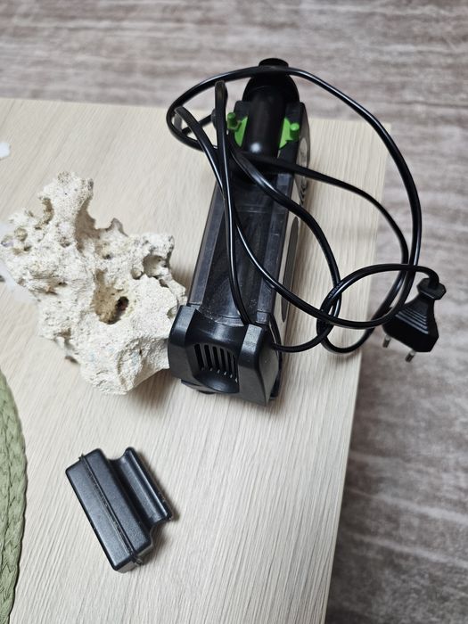 Filtru intern acvariu + piatră decorativă naturală pentru pești / acva