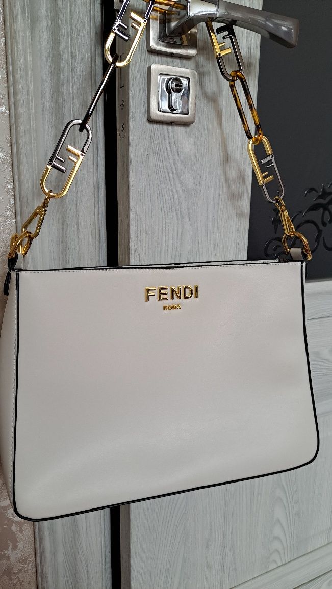 Fendi sumka o'zim 500mingga oganman.