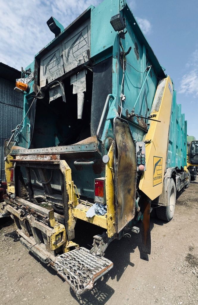 Vand Masini Salubrizare (Gunoiere) 
Man Tga - 9000€ complet
Volvo Fm -