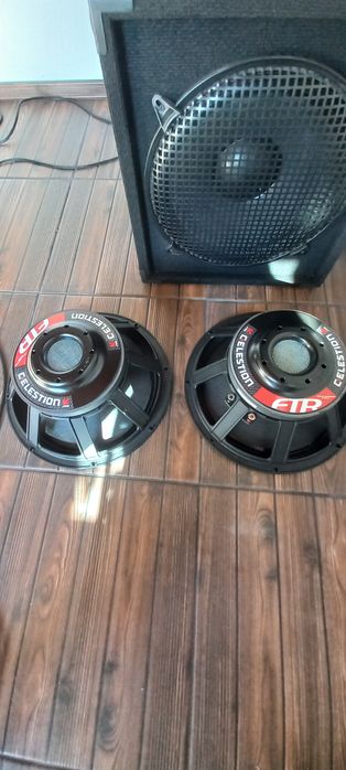 Vand/schimb doi basi impecabili din orce punct de vedere