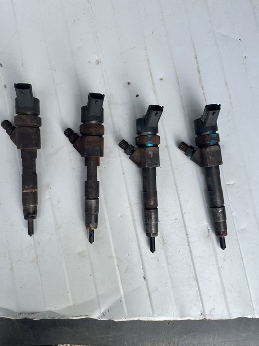 Дюзи за опел виваро