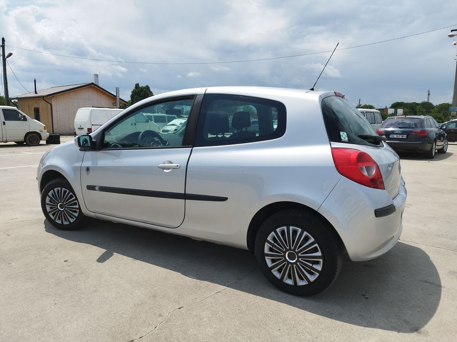 Renault Clio 1.6 16v recent adus