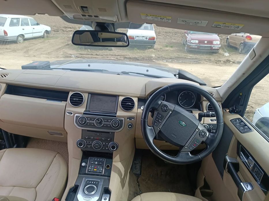 Dezmembrari Land Rover Discovery 4 Motor 3.0tdv6