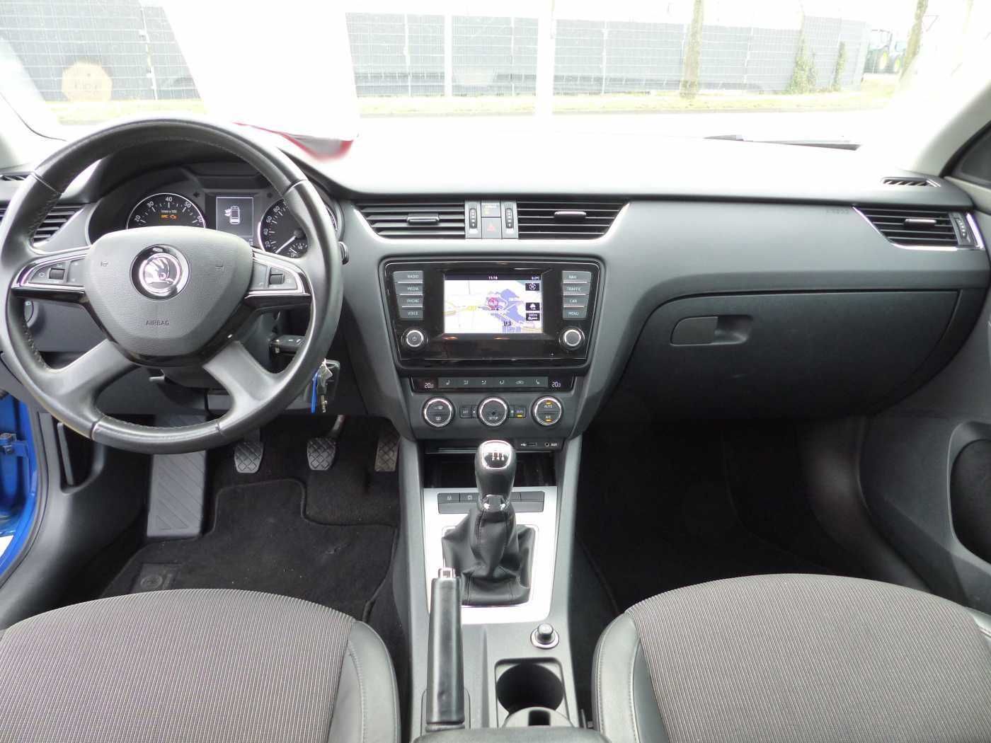 Interior semi piele textil Octavia 3 VRS break cu incalzire functional