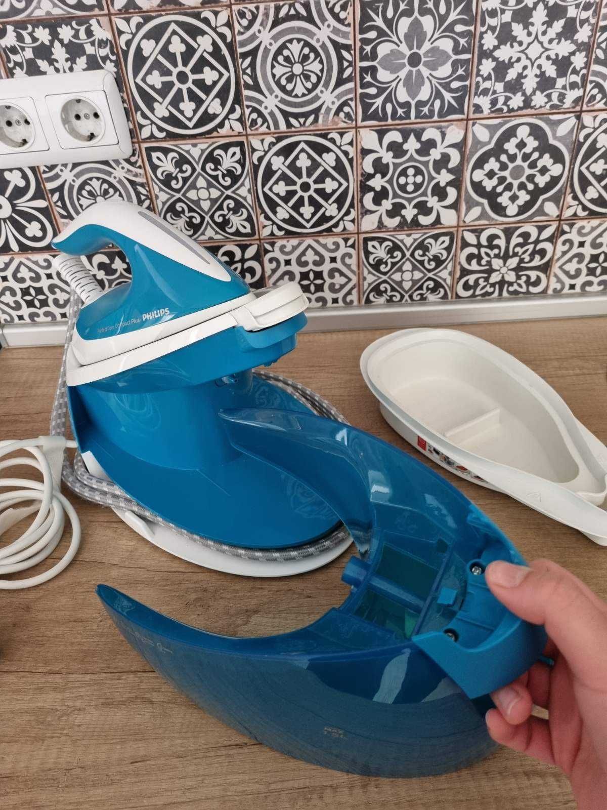 Продавам парогенератор Philips Perfect Care GC7920