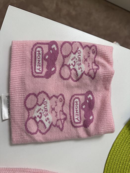 Бебешки шал и шапка Guess