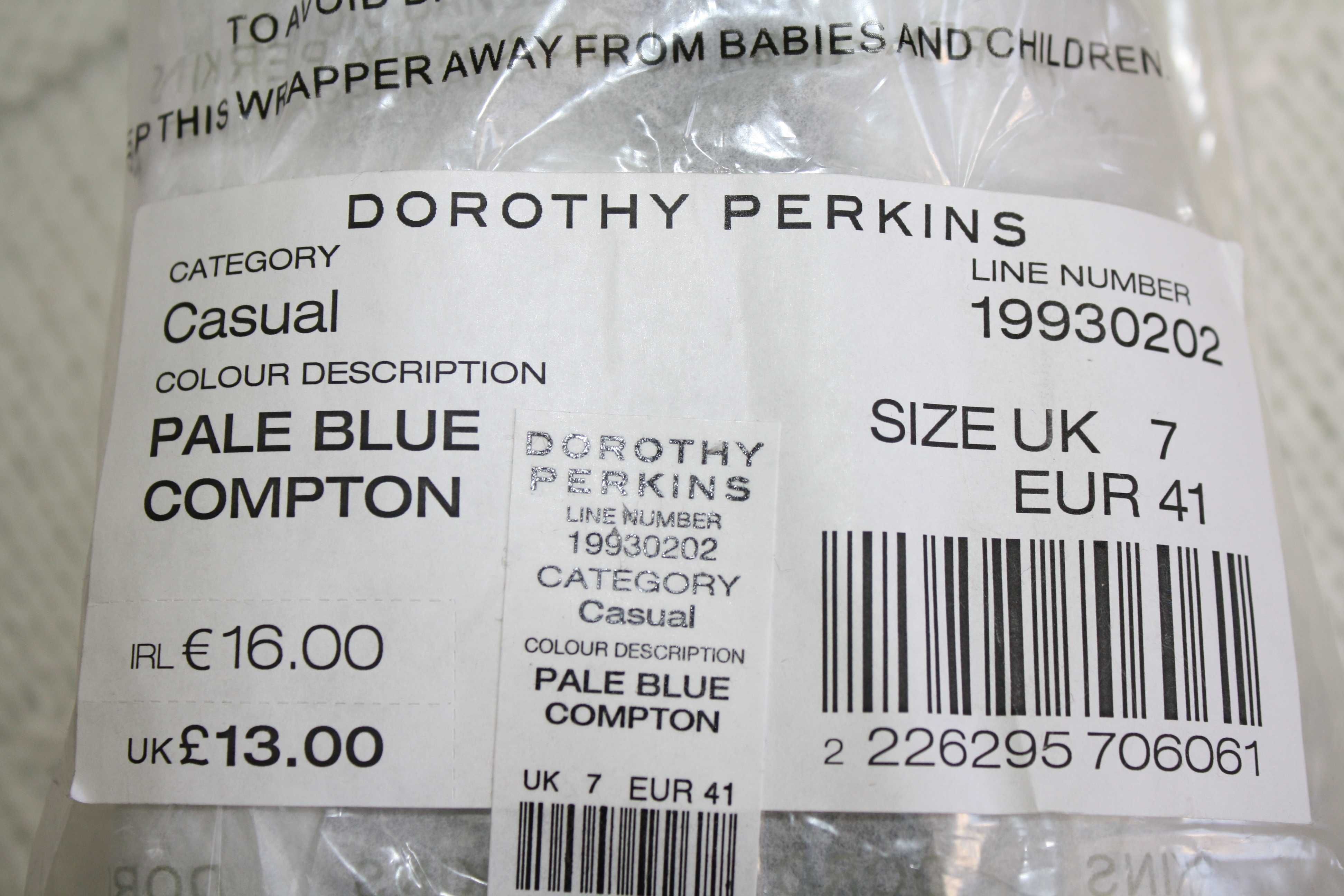 Нови Dorothy Perkins кецове на звездички, 7УК, 40 номер