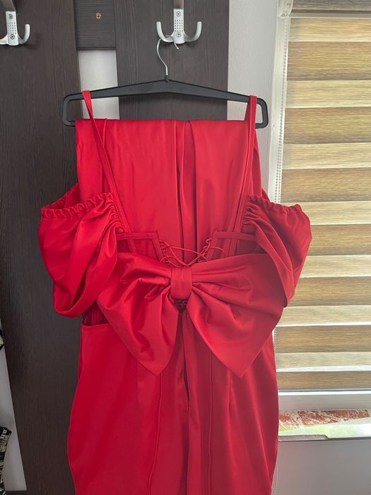 Rochie de ocazie roșie