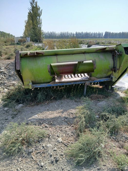 Claas Dominator 130