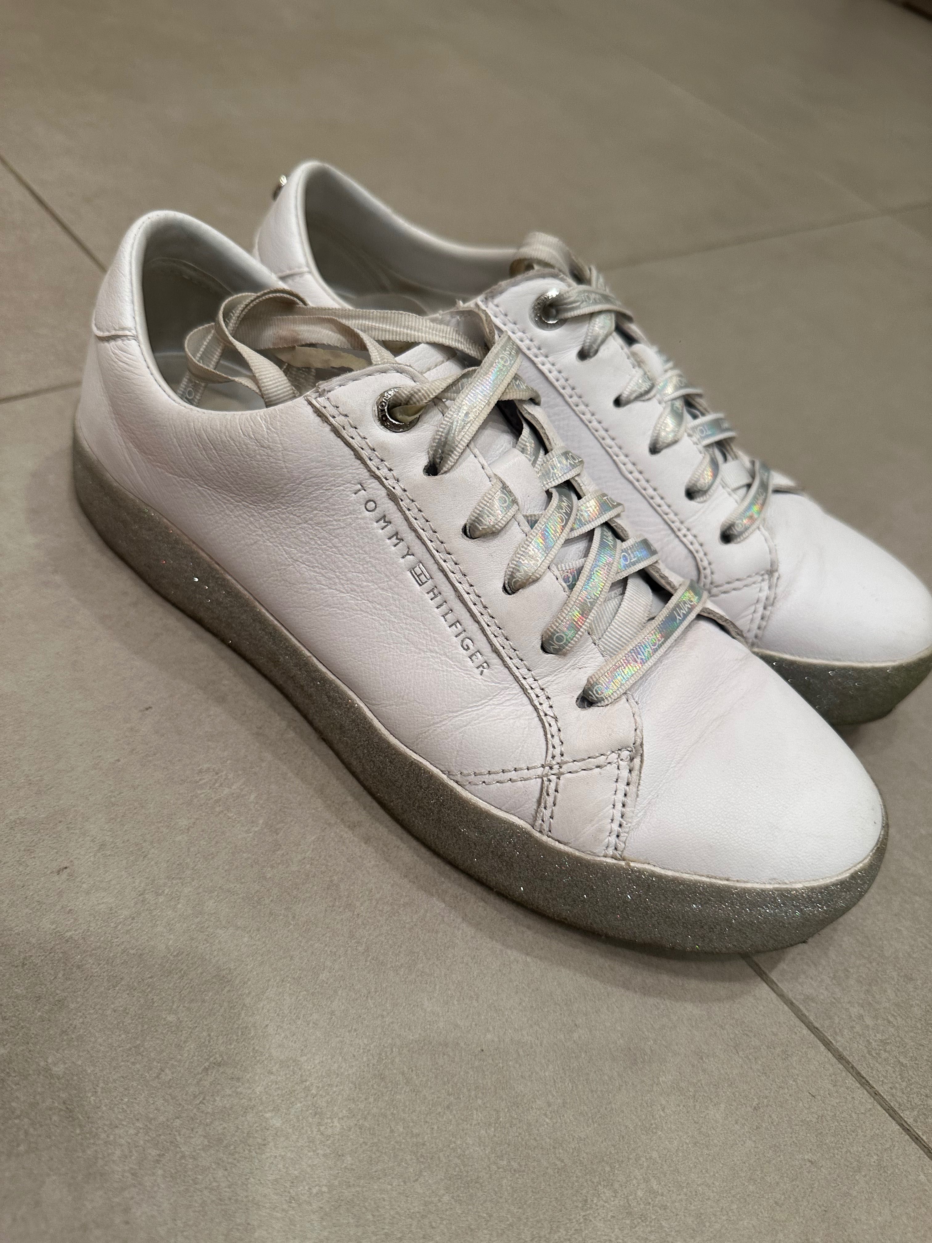 Tommy Hilfiger маратонки