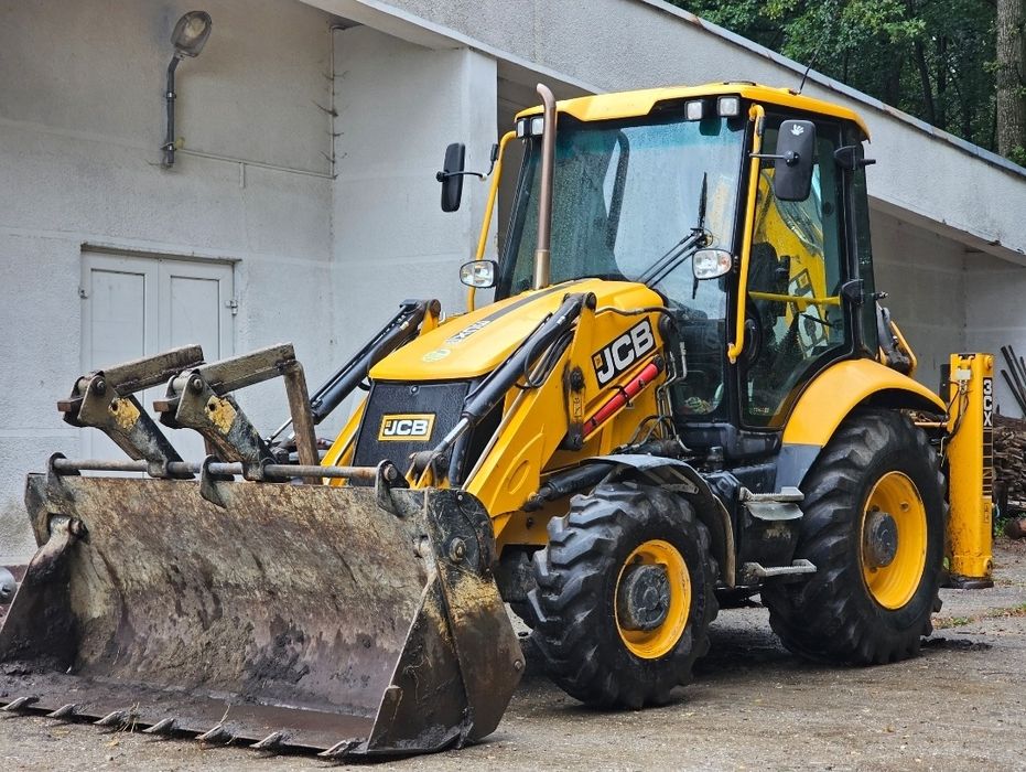 Inchiriere Buldoexcavator  / Excavator  22t / Transport basculabil