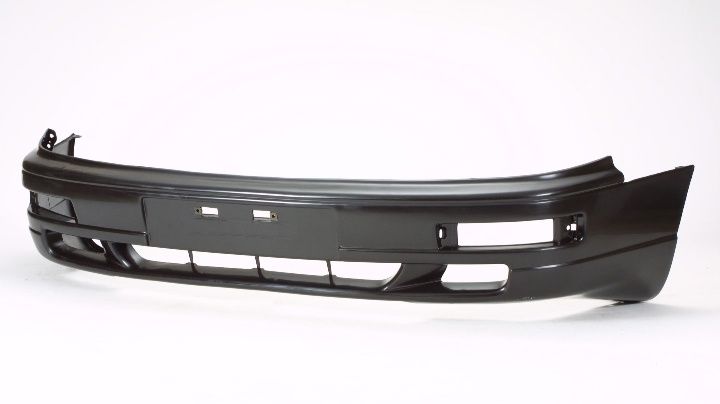 Передний бампер на Toyota Camry / Камри 10