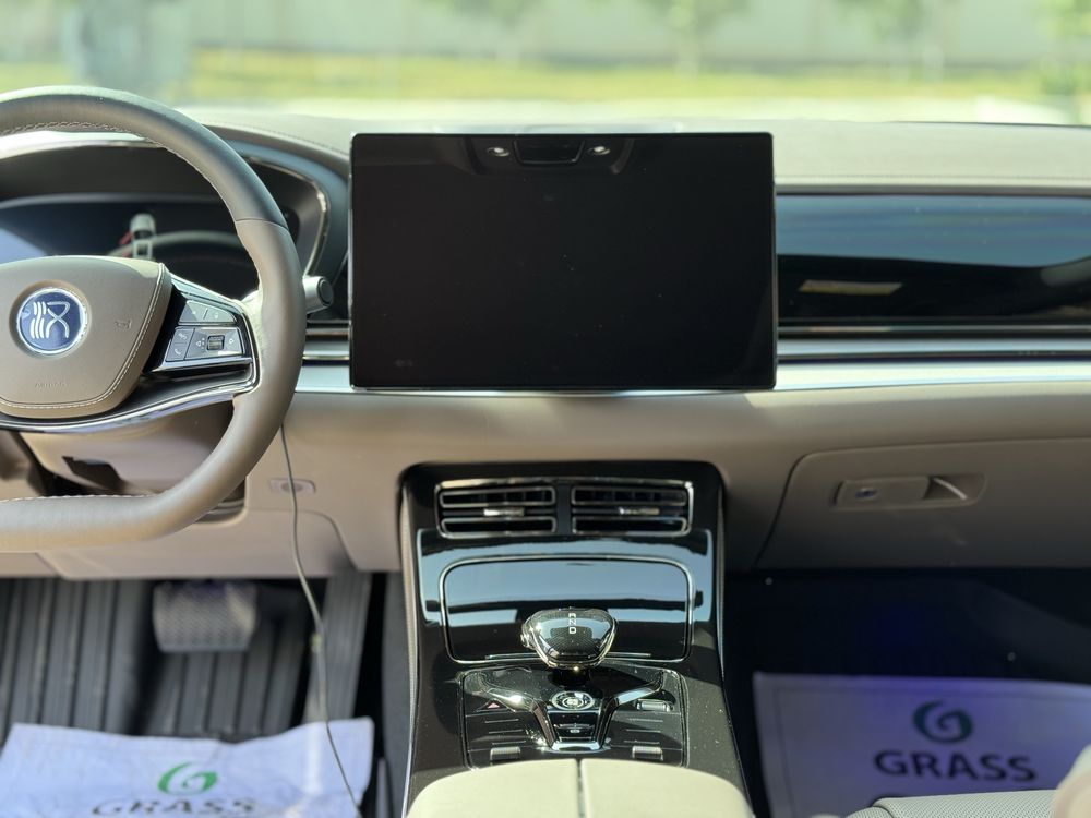 BYD HAN Smart 701