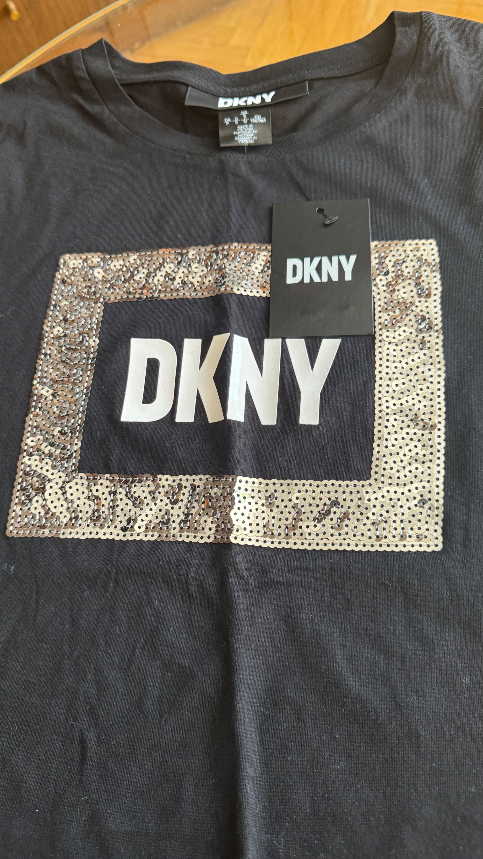 Чисто нова DKNY дамска блуза