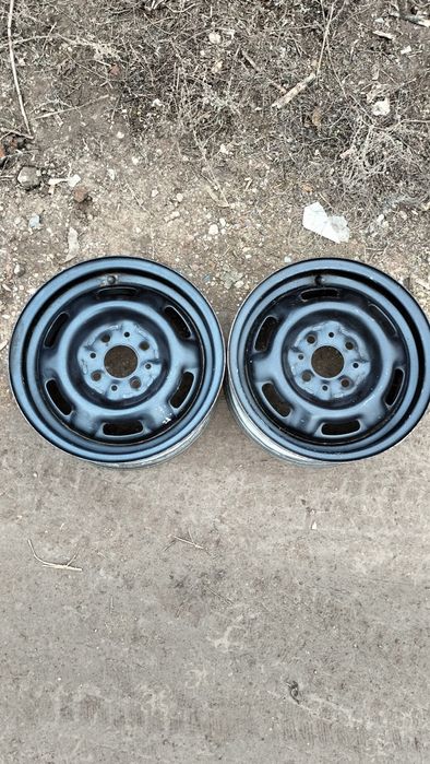 Продам штампы на 13 черного цвета две штуки