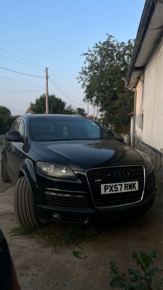 Audi Q7 S LINE