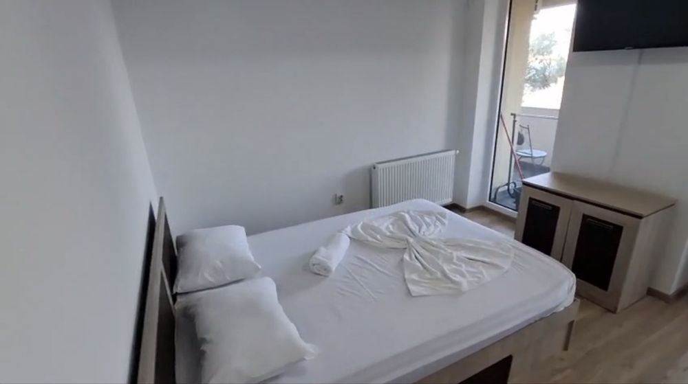 Regim Hotelier Moonlight Mamaia