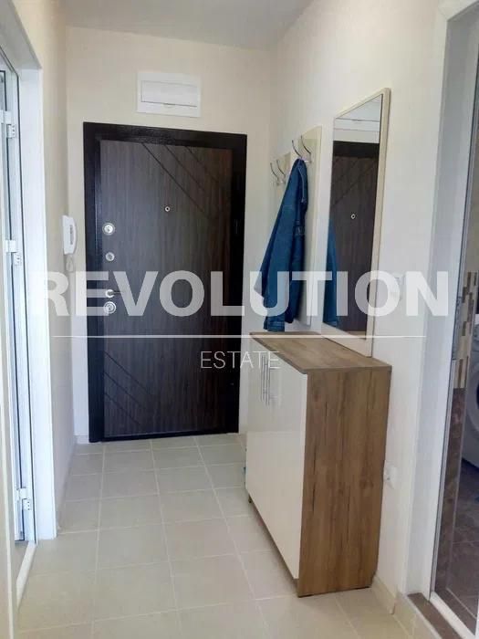 Дава се под наем Двустаен апартамент в Варна, Левски - 55 кв.м за 550 € - Снимка #4