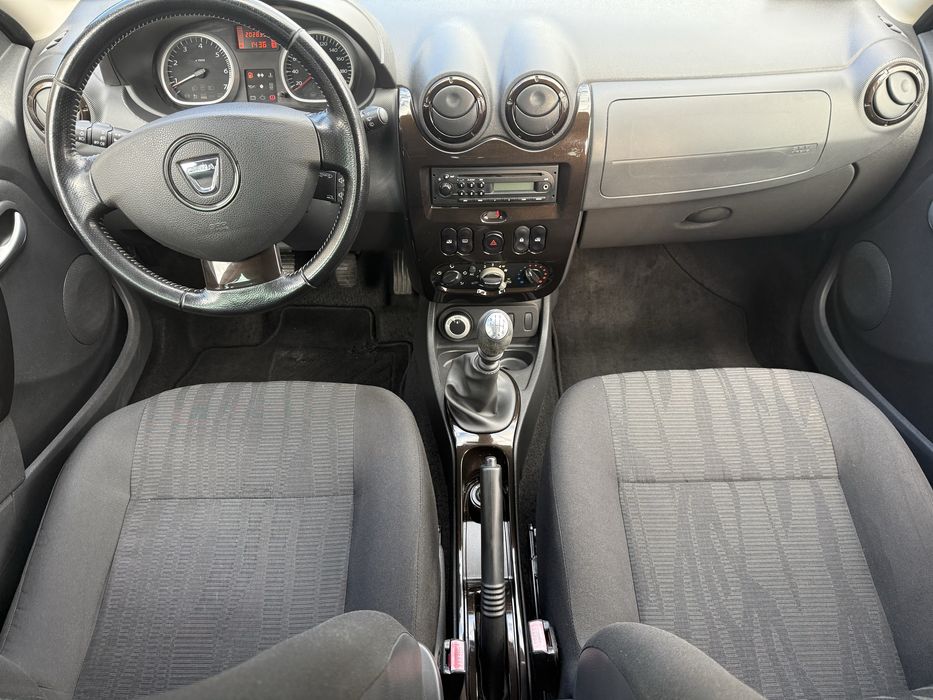 Dacia Duster 1.5 Diesel 4x4 la buton
