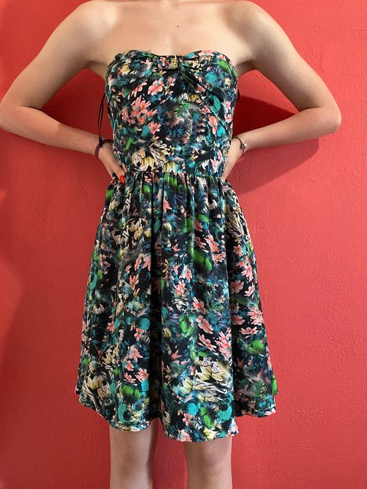 Rochie înflorată Zara