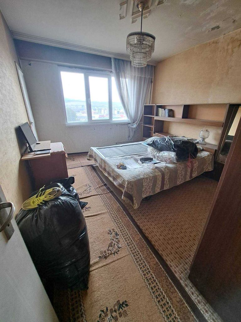 Продава се Четиристаен апартамент в Перник, Изток - 91 кв.м за 1264 €/кв.м - Снимка #8