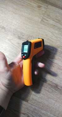 Бесконтактный цифровой инфракрасный пирометр термометр промышленный