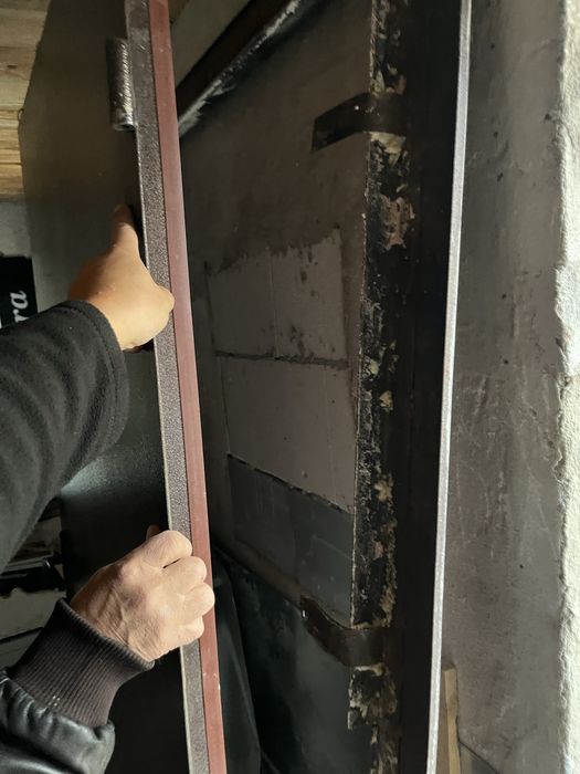 Продам дверь железную