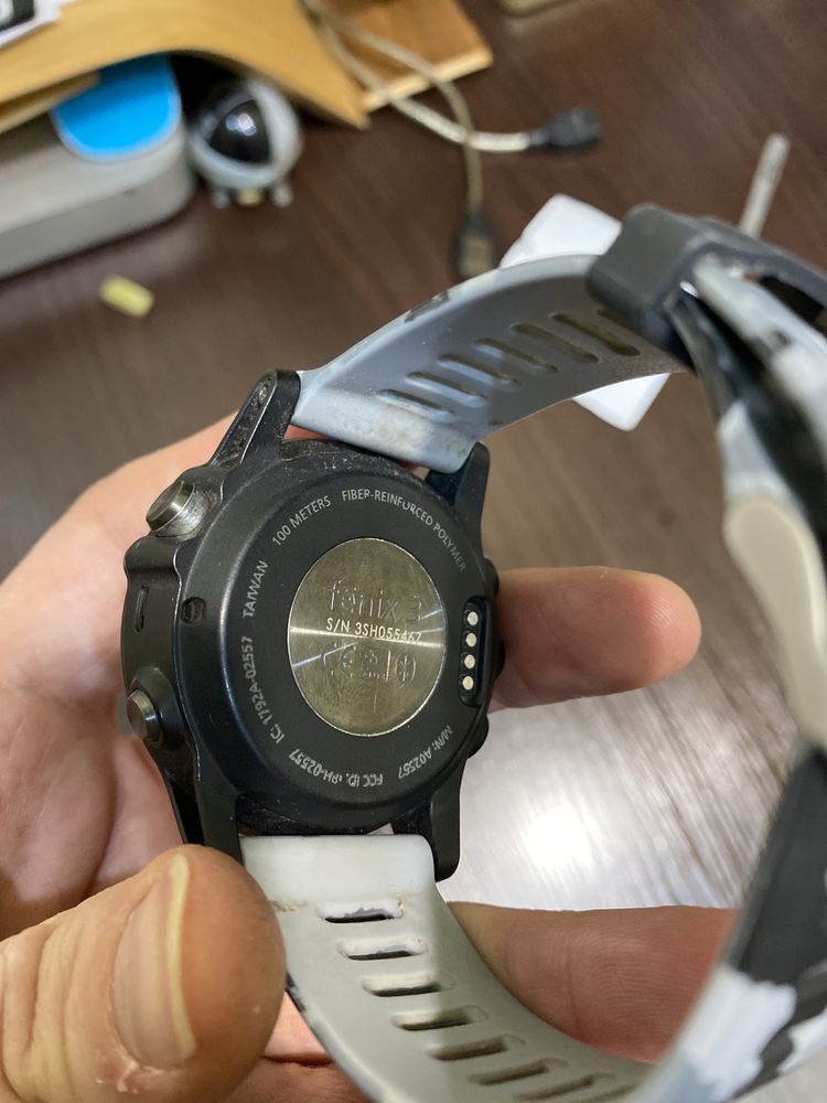 Продам фитнес часы Garmin fenix 3