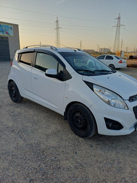 Шевролет Спарк сотилади