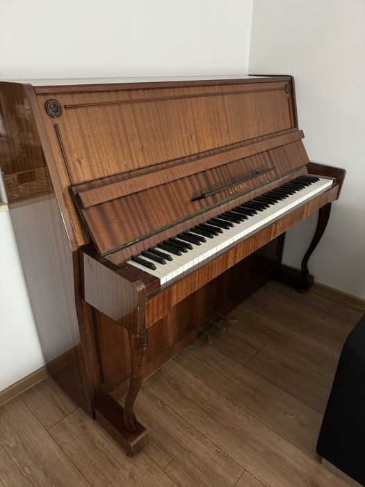 Pianina Lirika , stare f buna