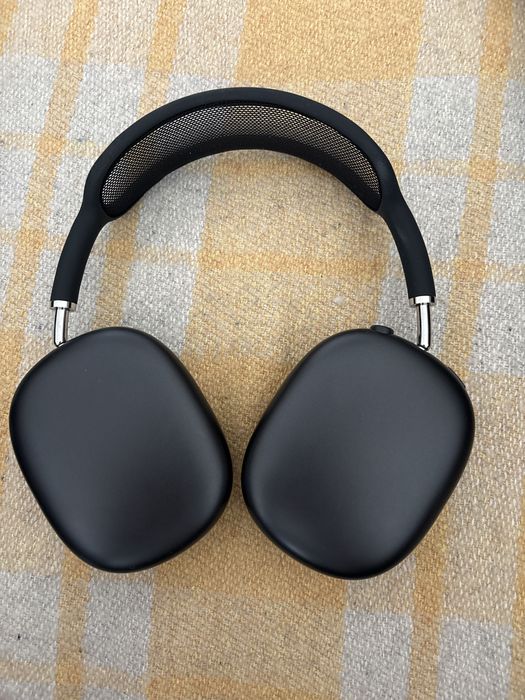 Airpods max 1
