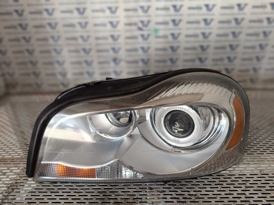 Far stanga xenon adaptiv VOLVO XC90 2009-2014  ( lupa )