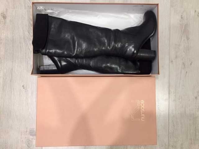 Продам зимние сапоги