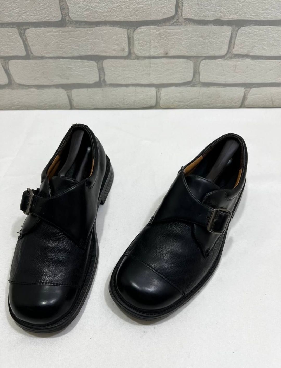 Оргинал Skechers Leather Upper toza kojadan tikilgan 
Holati : 10/10 u