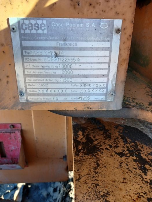 Excavator Case 688B compact