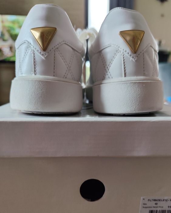 Guess Маратонки Melanie