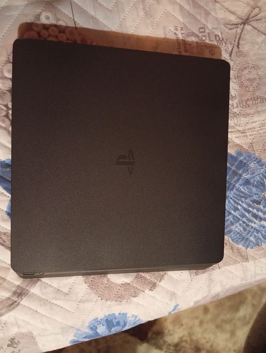 Playstation 4 (PS4) SLIM 1TB + ИГРИ