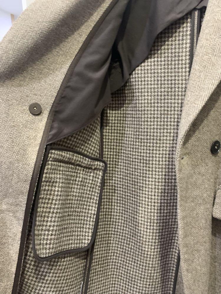Палто на Mango и Zara