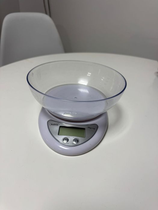 Дигитална кухненска везна Rosberg с купа