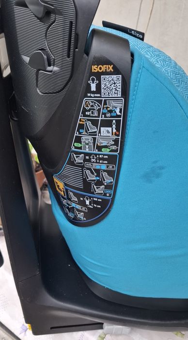 Vând scaun auto Maxi Cosi I-size, cu isofix, 0-19 kg, rotație 360°.