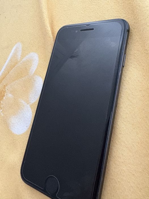 Iphone 8 ca nou. 350 usor negociabil