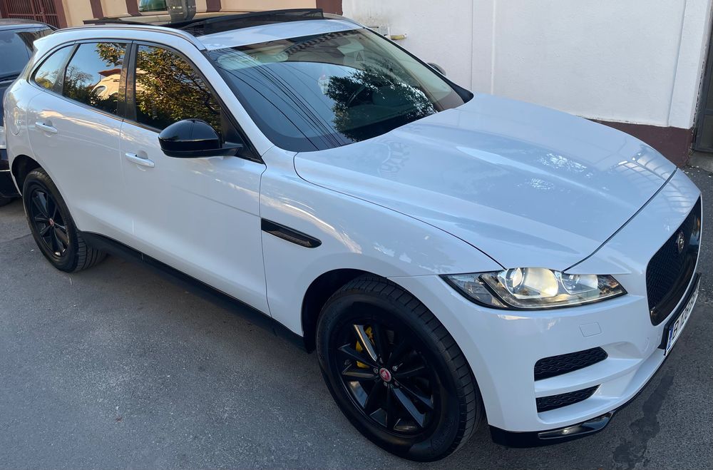 Jaguar F-pace AWD 180  ATENTIE! Nu schimburi Pret fix 10000 euro.