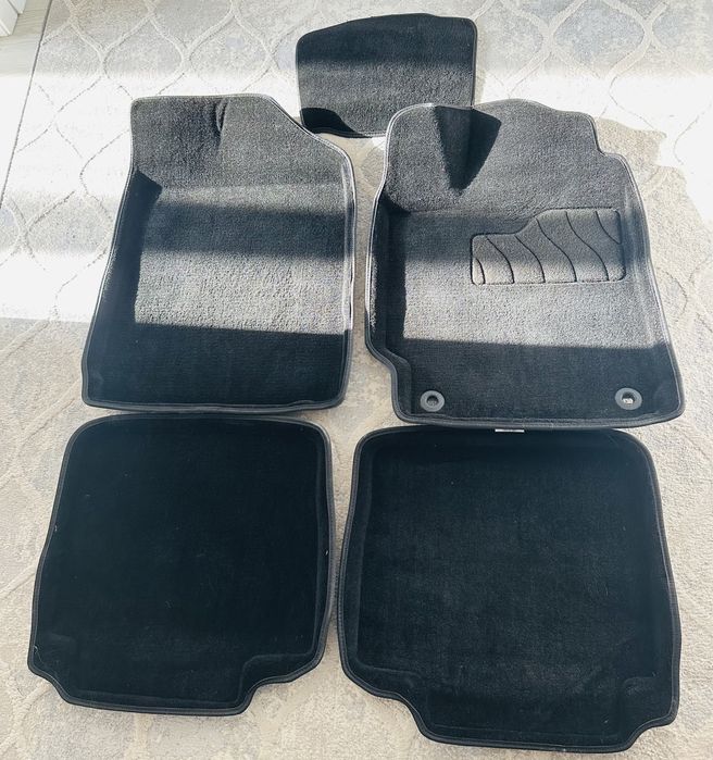 Срочно продам полики от салона Toyota Camry 55