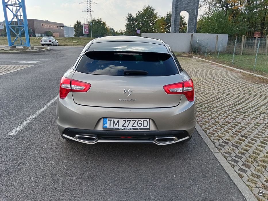 Vând Citroen DS5