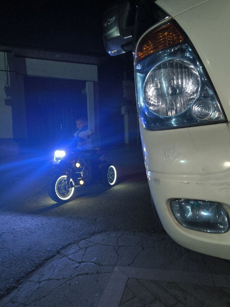 Motoskl elektronika srochni sotiladi
