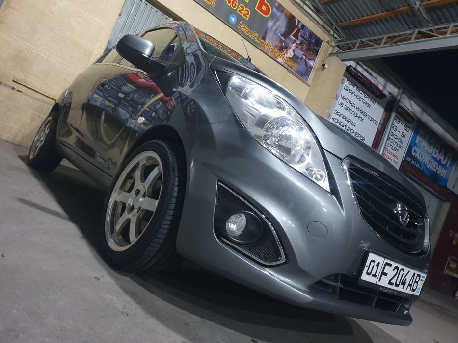 Volkracing R16 в комплекте шины