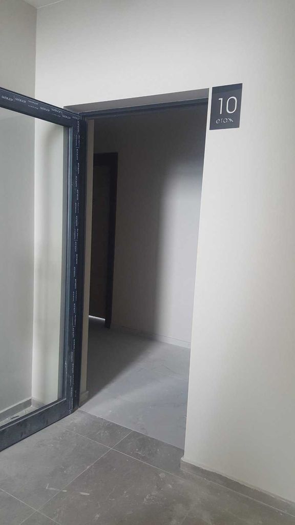 Продава се Двустаен апартамент в Пловдив, Център - 80 кв.м за 1284 €/кв.м - Снимка #1