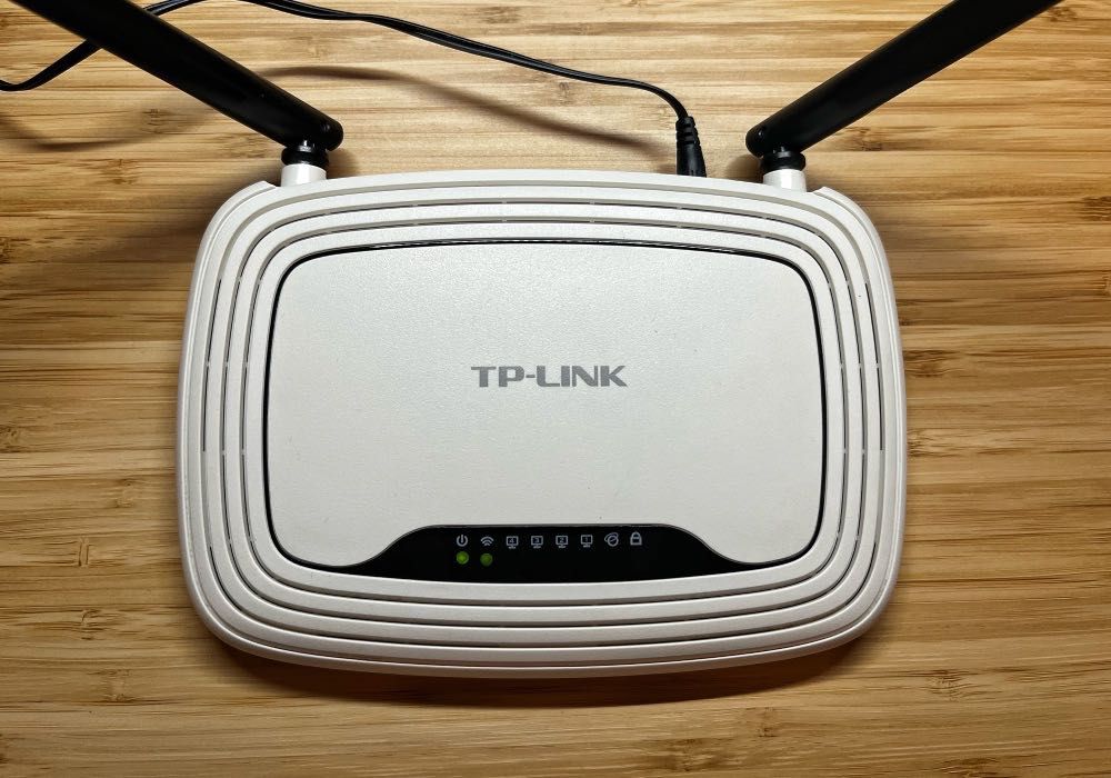 Router Wireless TP-Link TL-WR841N 300Mbps Tehnologie 802.11n