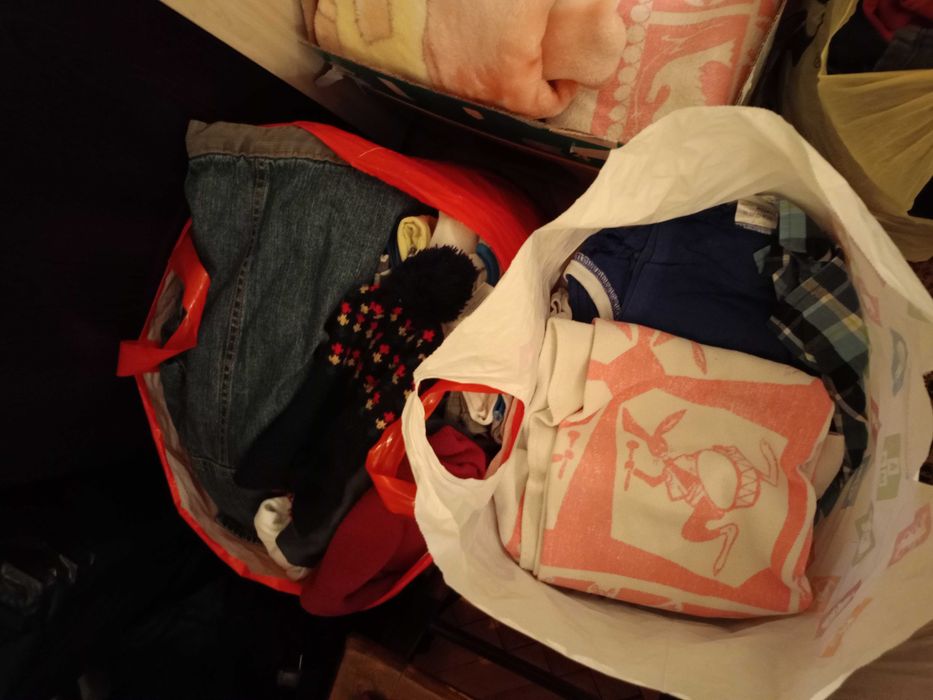 Подарявам дрешки и играчки -Запазени